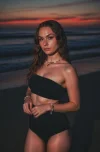 Media of Amanda | 5