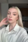 Media of Claire | 7